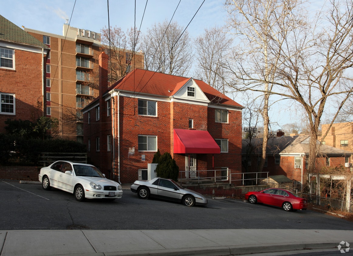 Building Photo - 126-128 Lee Ave