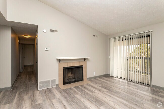 2BR, 1BA - 850SF - Reserve at the Knolls