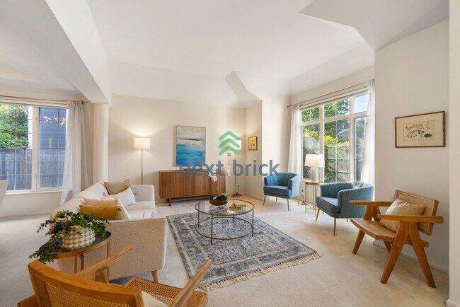 Foto del edificio - Stunning 3 BEDS & 2 BATH SINGLE FAMILY HOUSE FOR RENT