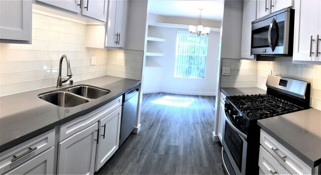 Interior Photo - 960 N. Alfred