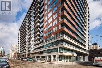Building Photo - 111 Elizabeth St