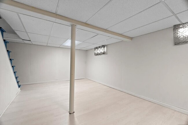 Foto del edificio - 153 Englewood Ave