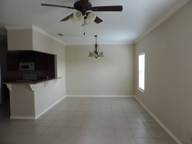 Foto del edificio - 9809 Sterling Loop