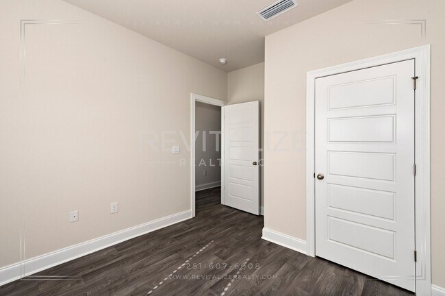 Foto del edificio - Newly Built 4 Bed 2 Bath Craftsman Home in Spanish Fort with Deck