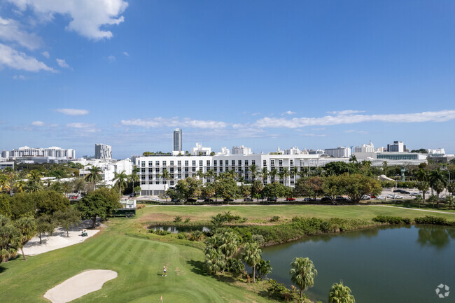 Foto del edificio - The Meridian Condo