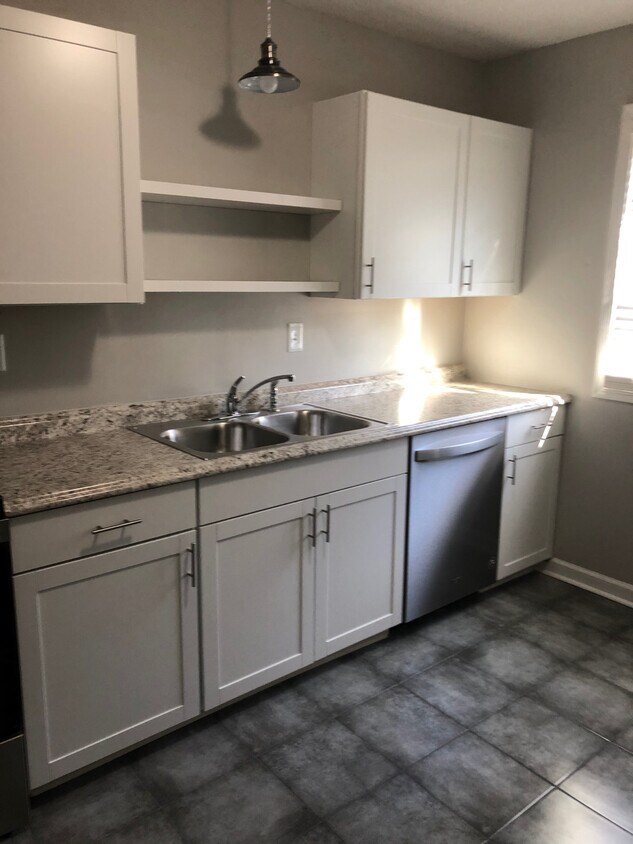 Foto principal - 304 S Cherry St