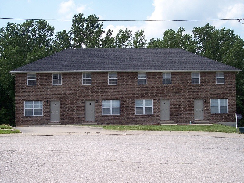 706 Streck Ct, Warrensburg, MO 64093 Townhome Rentals in Warrensburg