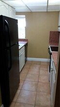 Building Photo - 2947 Riverside Dr