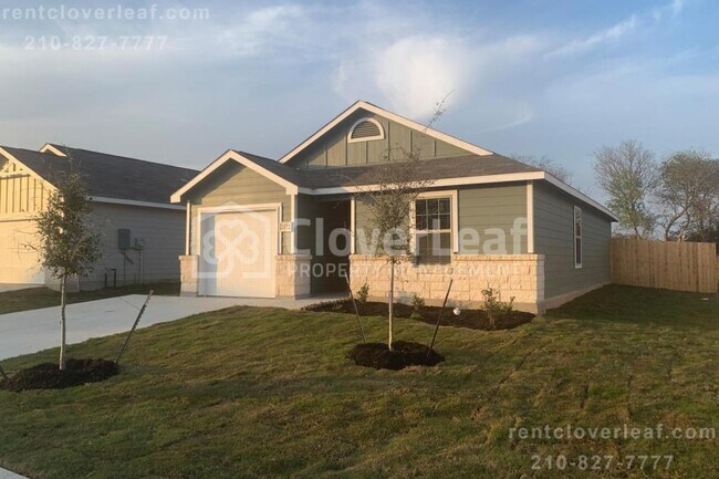 Building Photo - 2172 Darst Dr