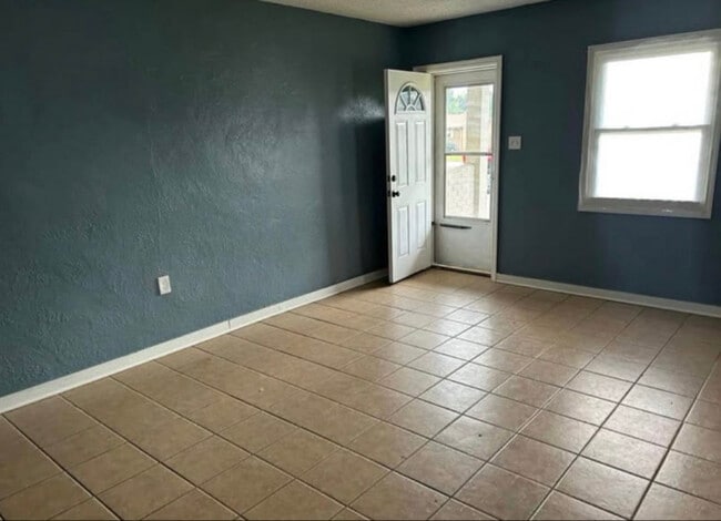 Foto del edificio - 302 W Wood St