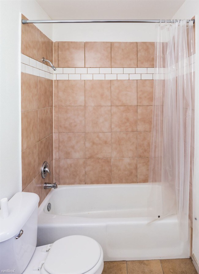 Building Photo - 1 br, 1 bath  - 1708 Garden St Unit 2