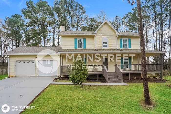 Primary Photo - 5220 FERN CREEK Drive, Douglasville, GA 30135