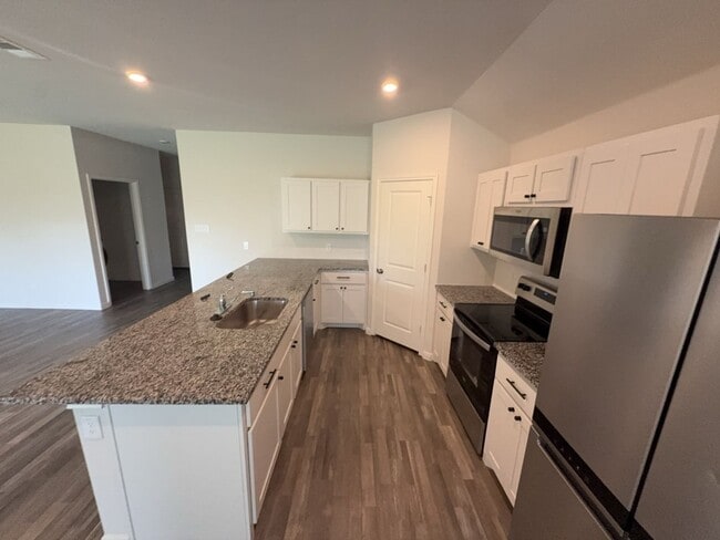 Building Photo - 3637 Silver Maple Ln