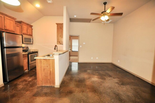 Foto del edificio - 663 W Tarleton St