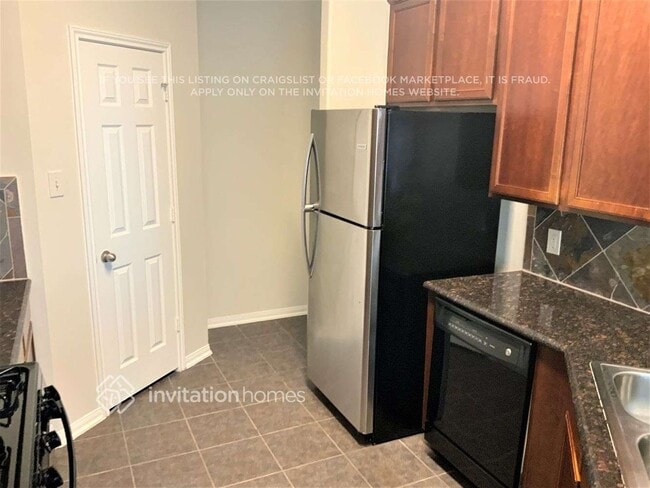 Building Photo - 30 Mira Loma Dr