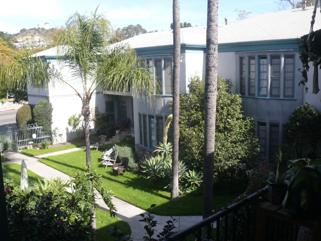 Foto del edificio - 5400 Franklin Ave