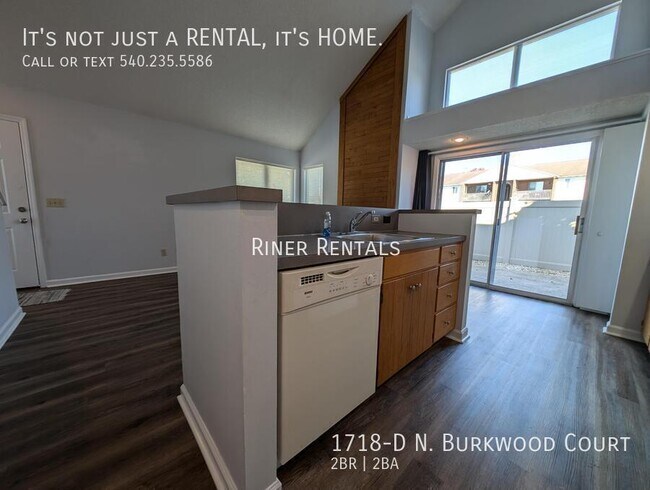 Foto del edificio - 1718 N Burkwood Ct