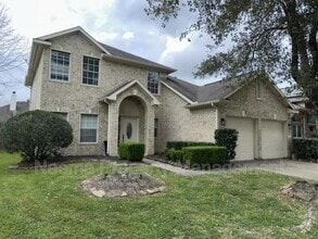 Building Photo - 3230 Vanity Dr
