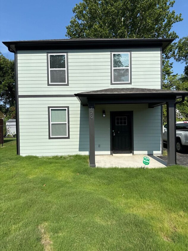 Photo - 729 N Dunlap St