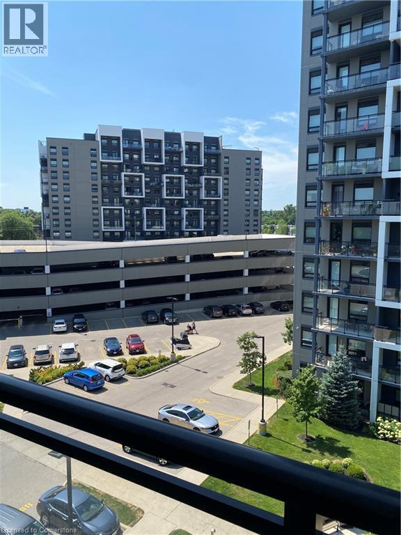 Photo du bâtiment - 460b Belmont Ave W