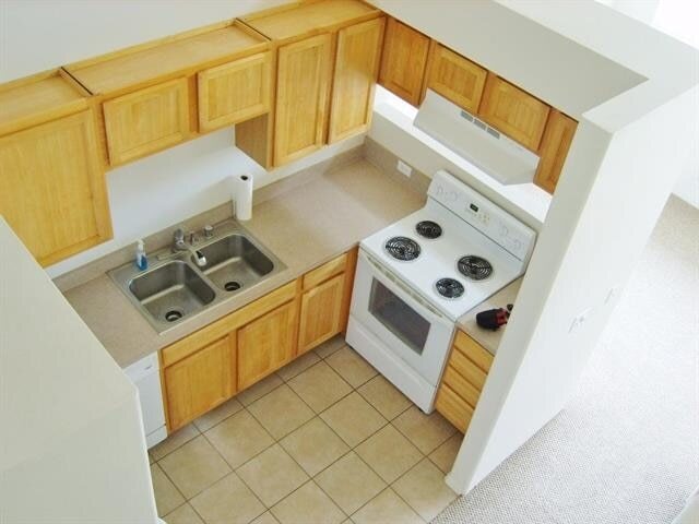 Building Photo - 45 Stephen Ln