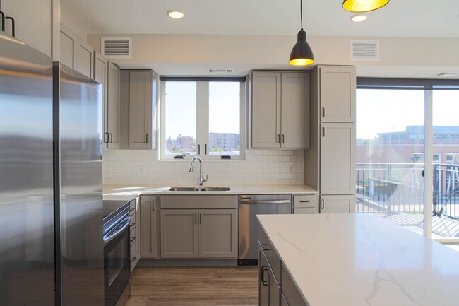 Interior Photo - B7 Flats