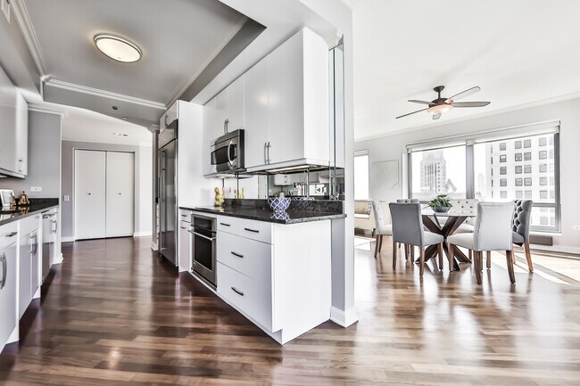 Foto del edificio - 130 N Garland Ct