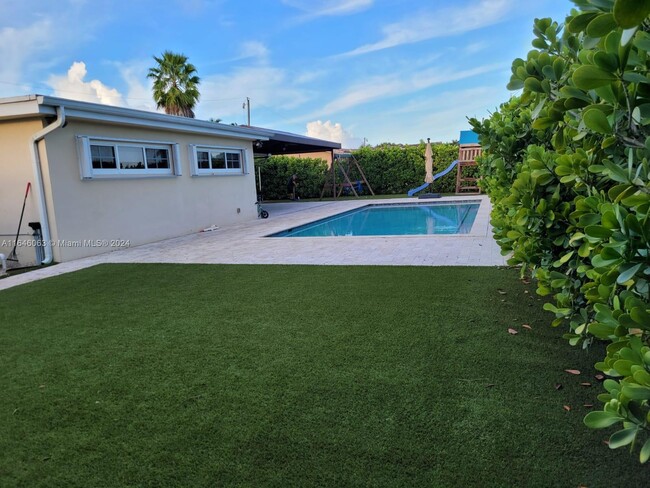 Building Photo - 9331 SW 88th Terrace