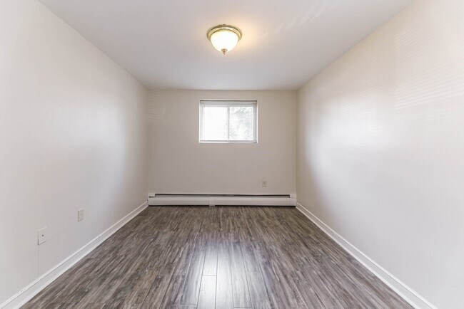 Foto del edificio - 4090 Washington St