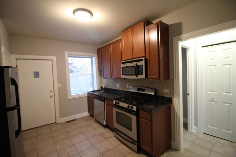 Primary Photo - 3800 W Irving Park Rd
