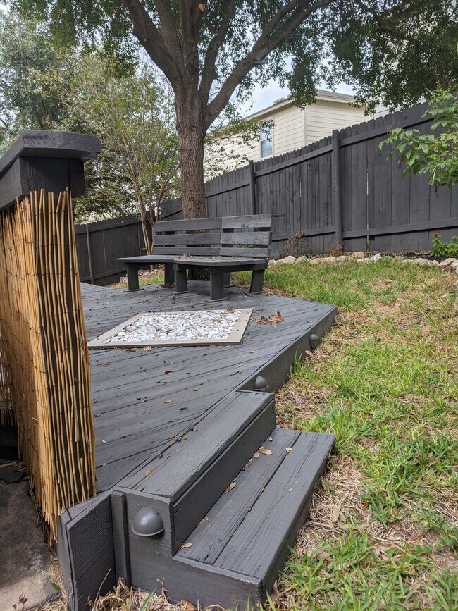 Foto del edificio - UPGRADES GALORE