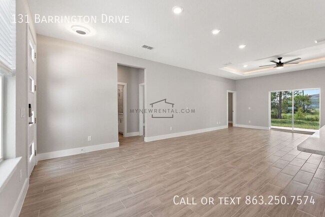 Foto del edificio - 131 Barrington Dr