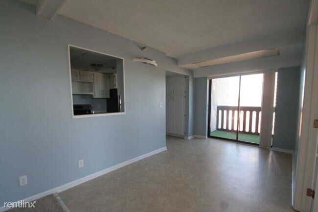 Foto del edificio - 220 Broadway Ave S