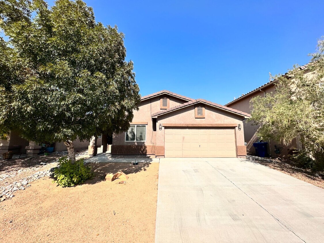 Cute 3 bed 2 bath home in Huning Ranch House Rental in Los Lunas, NM