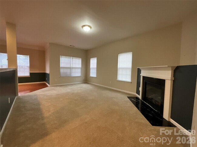 Building Photo - 2301 Trace Creek Dr