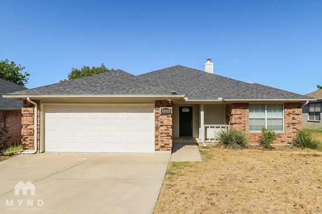 Building Photo - 4809 St Thomas Pl