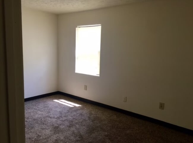 Building Photo - 709 Dr Martin Luther King Jr Dr