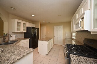 Building Photo - 219 N Wimberly Way