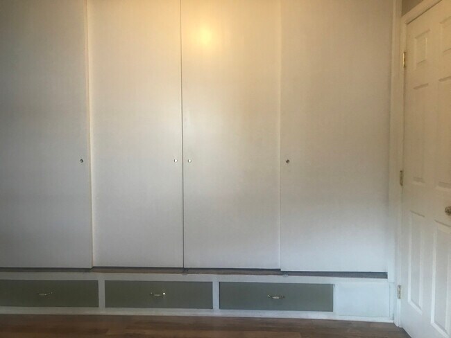 Foto del edificio - 508 S McLoughlin Blvd