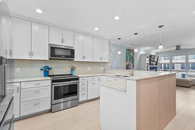 Foto del edificio - 3851 N Ocean Blvd
