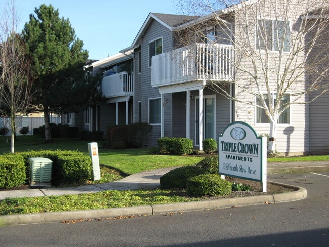 Interior Photo - 167-Triple Crown Apts