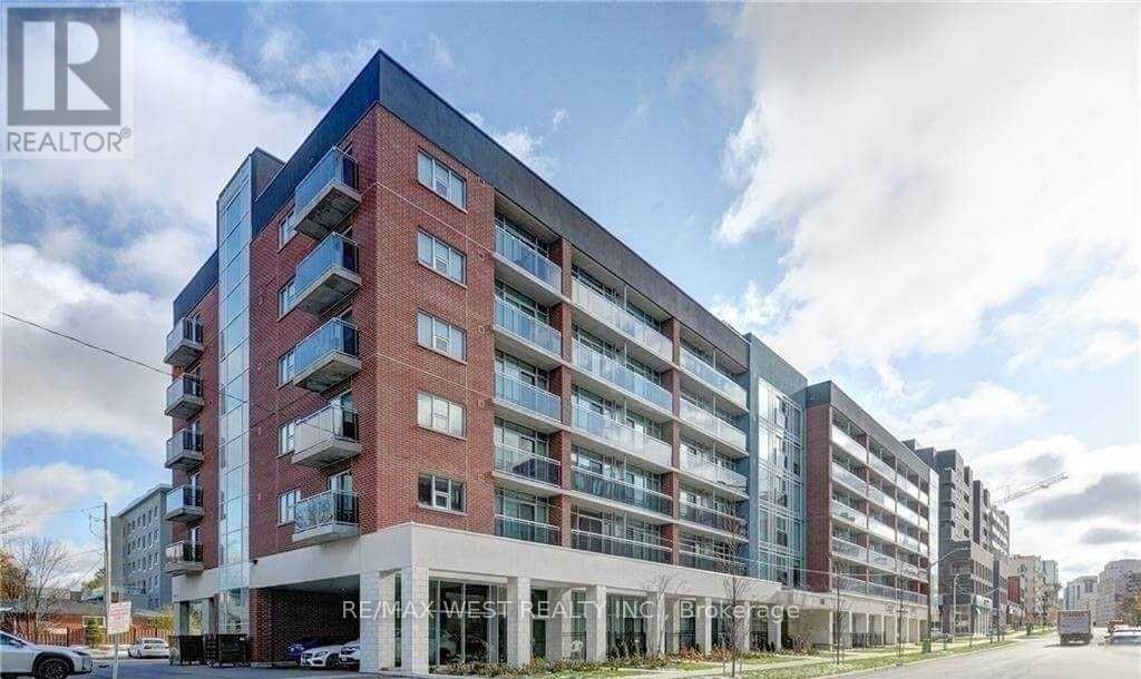 Photo principale - 308-308 Lester St