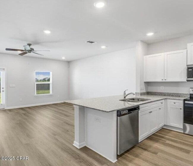 Foto del edificio - 1713 Jakes Dr