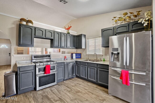 Building Photo - 3424 Belfry Park Dr