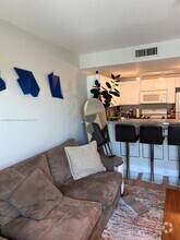 Building Photo - 2740 SW 28th Terrace