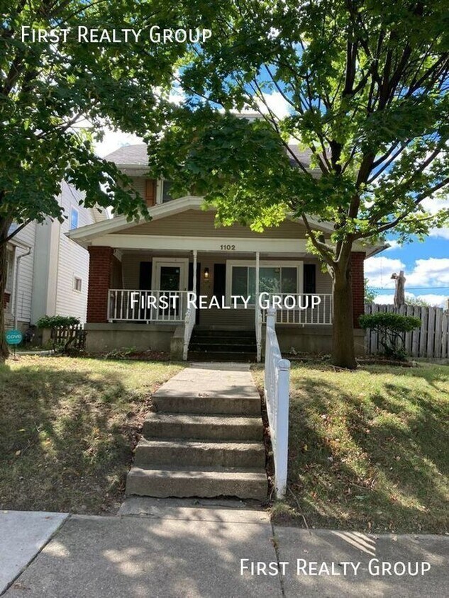 Large 3 bedroom, 1.5 Bath House. Move In R... House Rental in Dayton