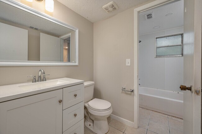 Building Photo - Deena Way Apartments 53-59