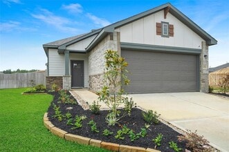 Building Photo - 25575 Blossom Ct