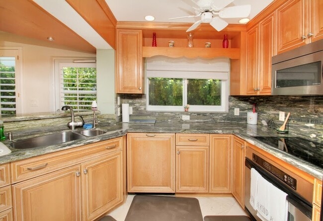 KITCHEN - 5400 N Ocean Blvd