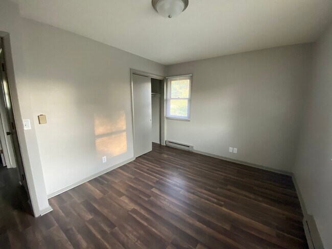 Foto del edificio - 723 E 6th St S